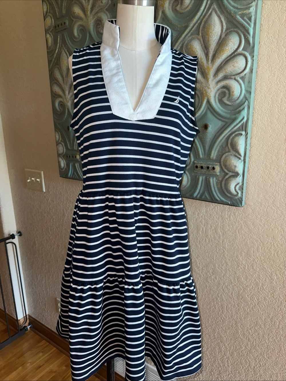 NAUTICA Tiered Mini Dress Womens S Navy White Striped Sleeveless Pockets - Picture 2 of 11